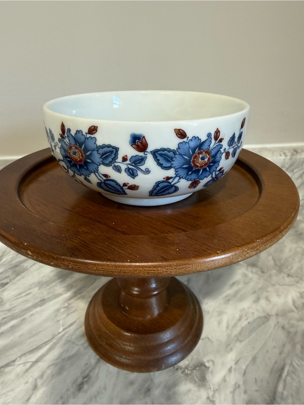Vintage Estee Lauder 1979 Porcelain Blue Floral Decorative Vanity Trinket Bowl